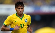 米兰体育网页版-维尼修斯一剑封喉刷新纪录，奥地利坚韧防守险胜法国背后的战术革命