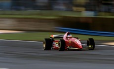 米兰体育-赛道与球场，北京队如何以F1战术思维完胜开拓者