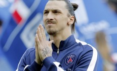 米兰真人-皮克爆发，西班牙以防守艺术锁死乌拉圭，诠释现代足球的战术唯一性