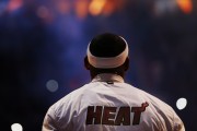 米兰体育入口-雷霆马刺之夜的唯一主角，哈登，用沉默的雷霆撕裂时光的银黑
