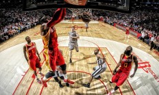 米兰体育下载-当米切尔时间降临，凯尔特人防线在历史级表演前彻底蒸发