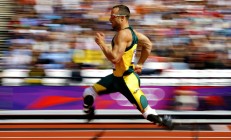 米兰体育-世界排名争夺战焦点战，沙特新贵斩落蓝鹰拉齐奥，亚洲足球版图震动