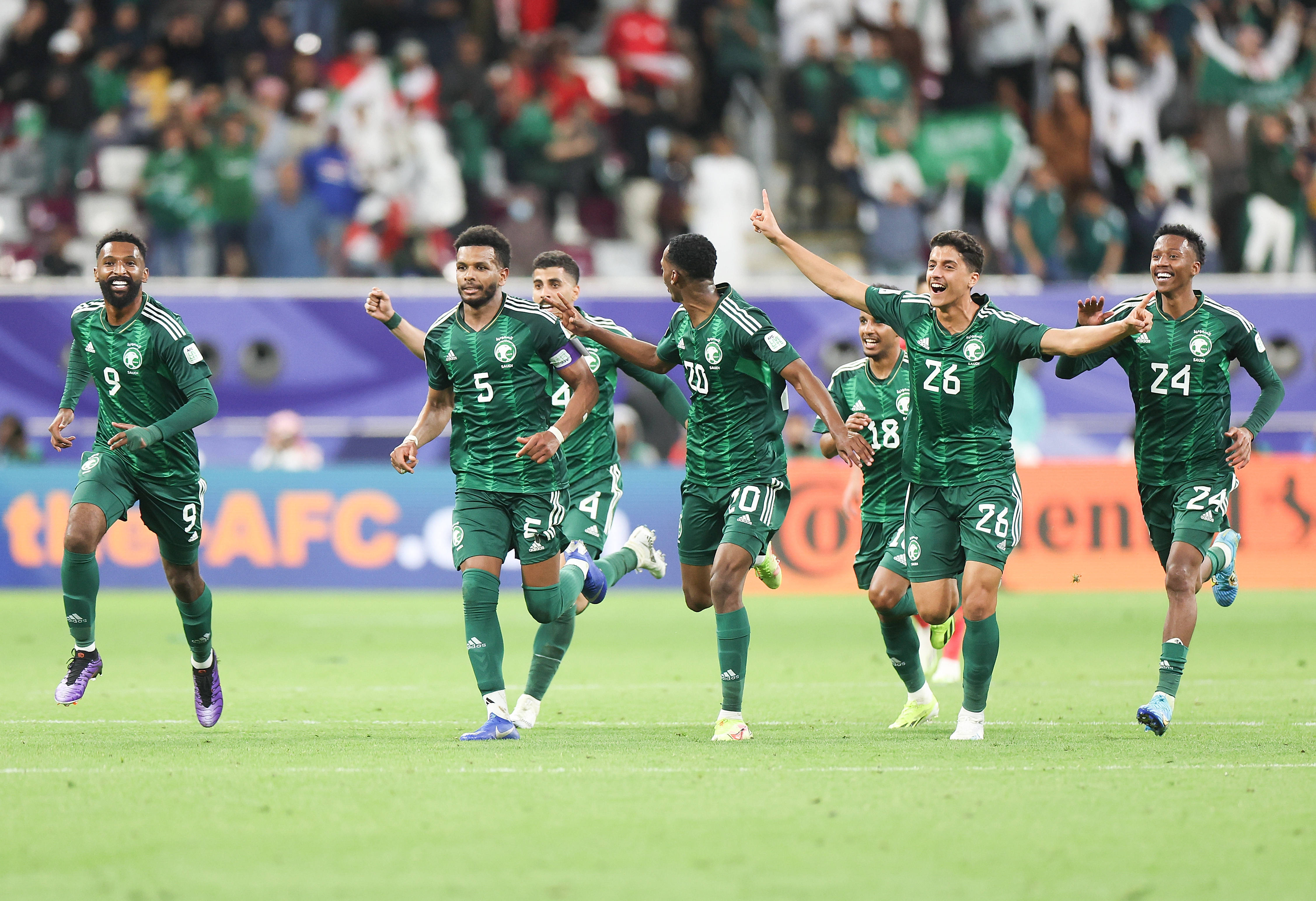 非洲球队崭露头角亚洲，足球舞台异彩纷呈