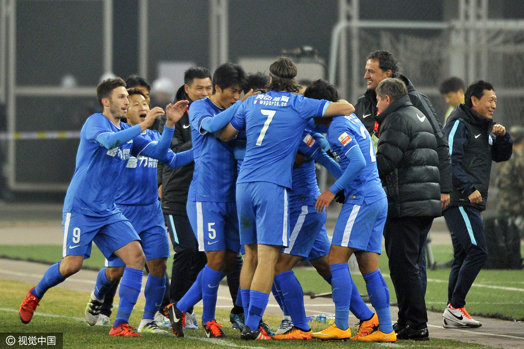 关于泰达客场逼平富力，保持不败的信息