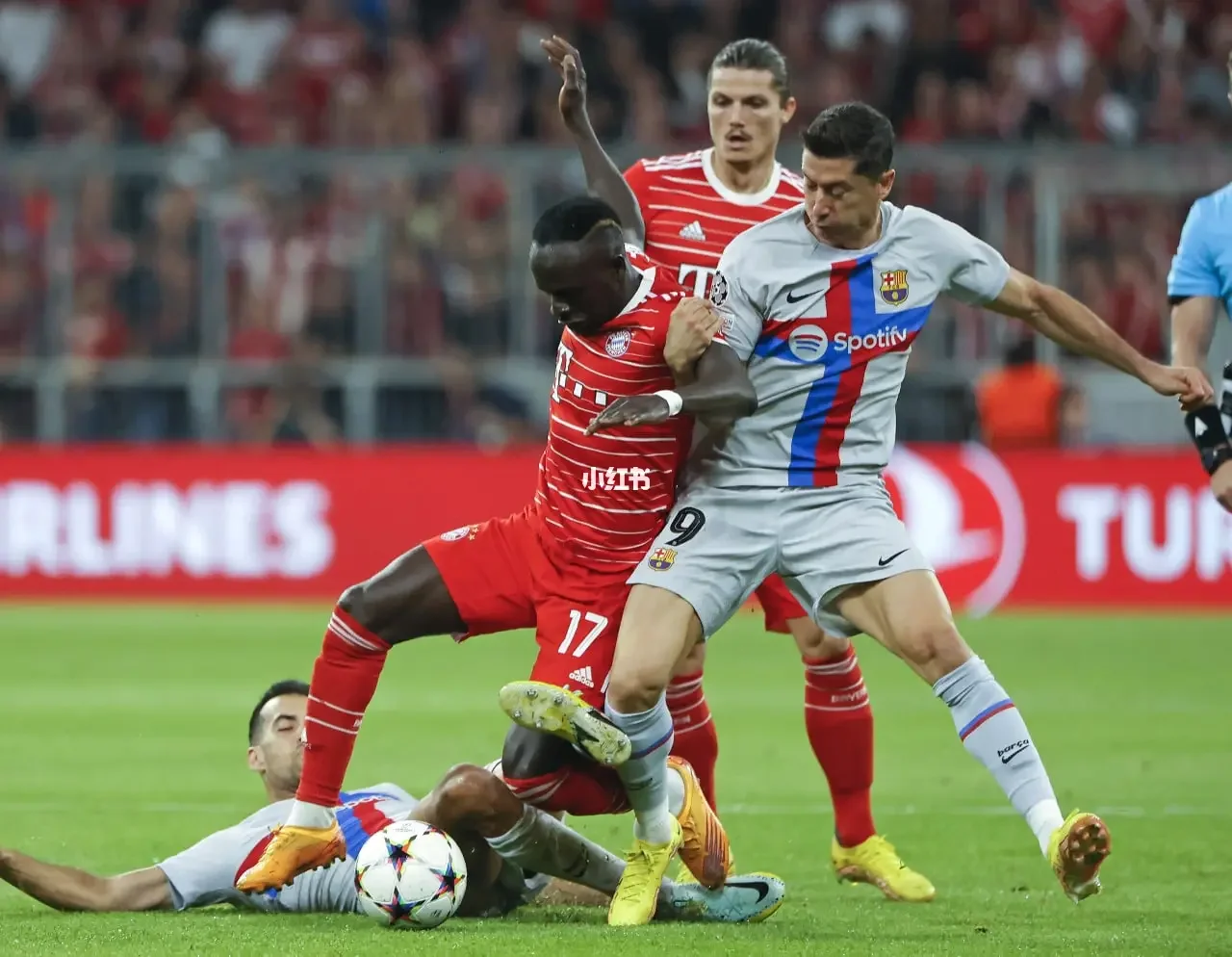 包含前锋射手状态火爆，帮助球队连胜的词条