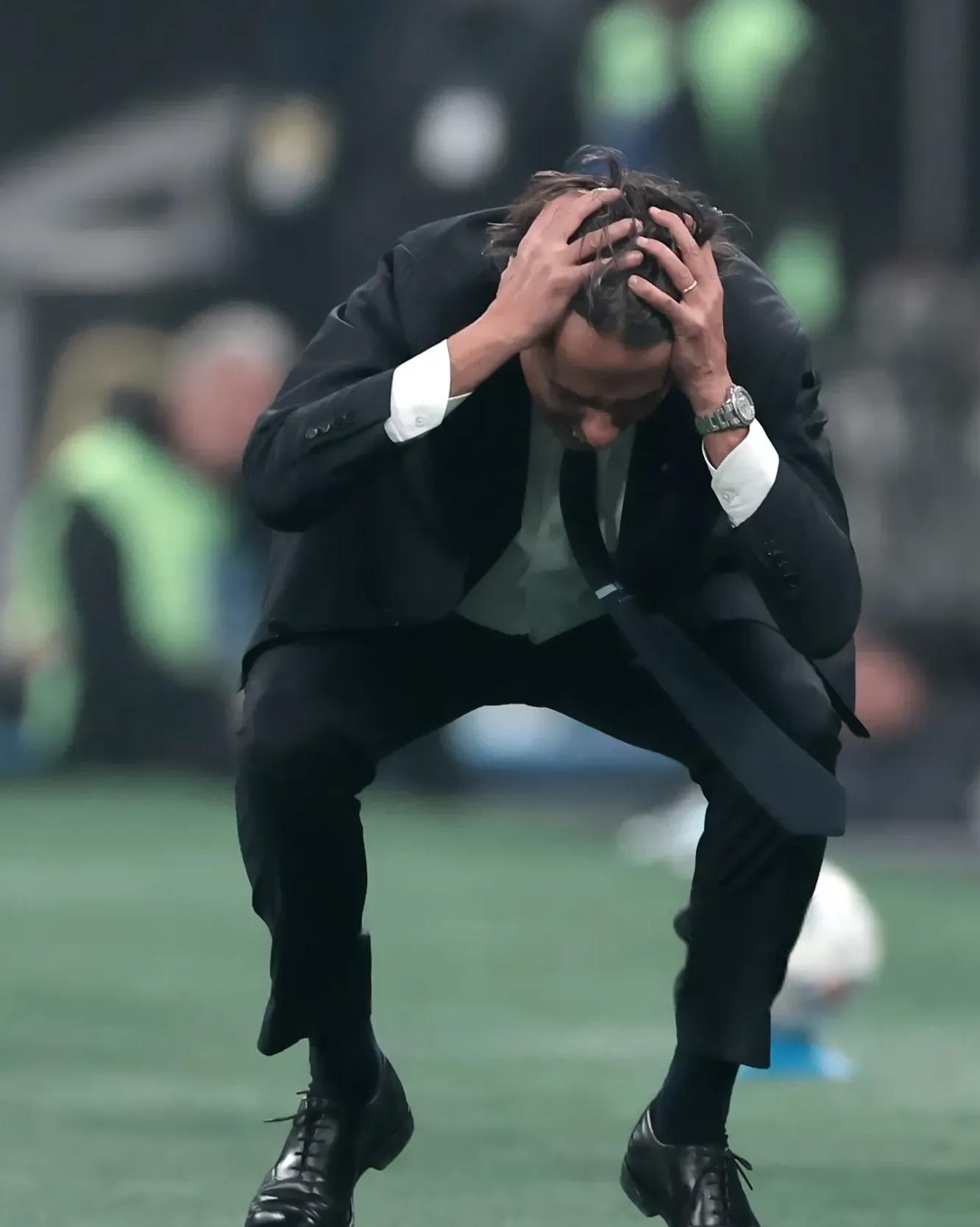 那不勒斯中场球员受伤，或将暂停一段时间的简单介绍