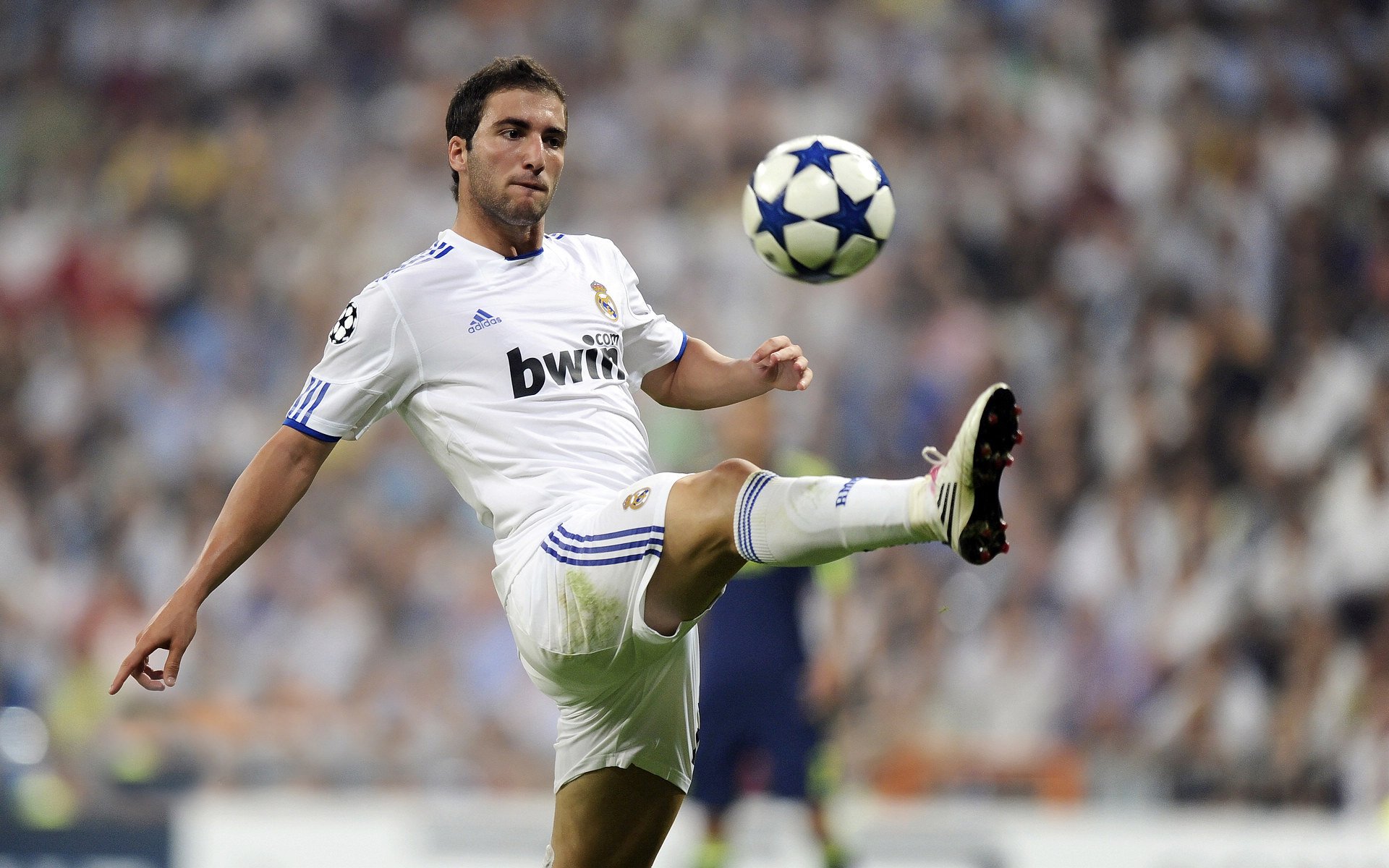 玻利维亚的强势,一场篮球外交的隐喻—当坎特的生涯之夜照亮地缘政治的暗角